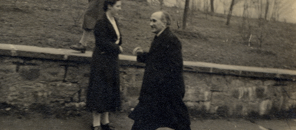 Romano Guardini na zamku Rothenfels (fot. Dr. Johannes Schneider, CC BY-SA 3.0 Wikimedia Commons)