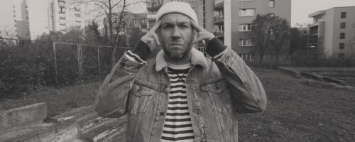 Piotr „Vienio” Więcławski, współtwórca Molesty. Kadr z filmu dokumentalnego Skandal. Ewenement Molesty, reż. B. Paduch fot. Best Film
